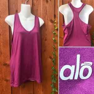{ Alo } Flowy Dry Wicking Tank sz LARGE